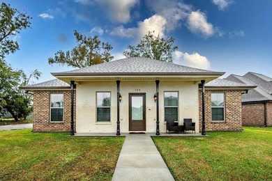 Beautiful home in a great location! Has Flood Policy, but not - photo 1