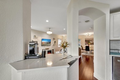 RENOVATED CORNER UNIT: 4BR/2.5BA w/ WATERFRONT FOUNTAIN views in - photo 11