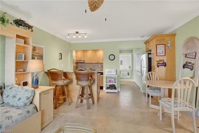 A great piece of paradise in Marco Island! Amazing opportunity - photo 3