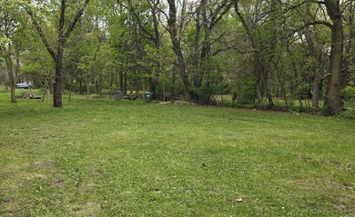 Located in Three Rivers, this 3-bedroom, 1-bath home sits on a - photo 6