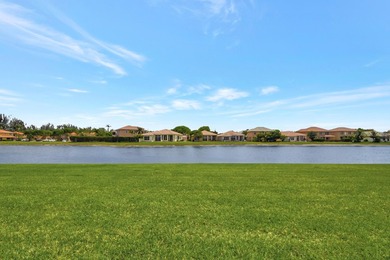 RENOVATED CORNER UNIT: 4BR/2.5BA w/ WATERFRONT FOUNTAIN views in - photo 52