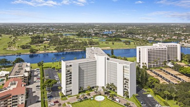 Welcome to one of North Palm Beach's premiere condo buildings - photo 2