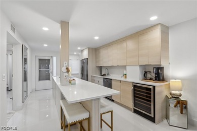 Completely remodeled direct GULF front condo with amazing water - photo 3