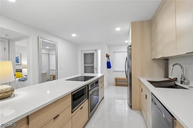 Completely remodeled direct GULF front condo with amazing water - photo 4