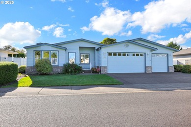 (private lake, pond, coastal) Home For Sale in Eugene Oregon