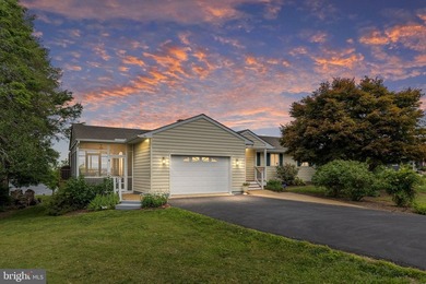 PRICE REDUCTION!! Don't miss this rare opportunity to own a - photo 2