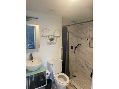 LUXURY STUDIO IN PREMIER INTRACOASTAL HIGH-RISE-FULLY FURNISHED - photo 9