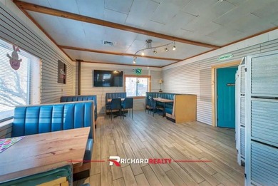 Experience a rare turnkey opportunity at Boysen Marina & - photo 16