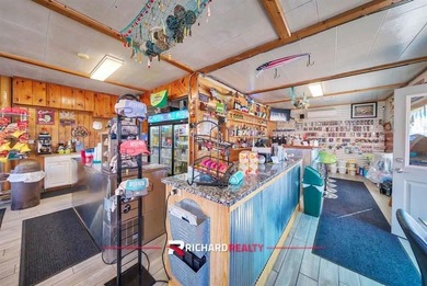 Experience a rare turnkey opportunity at Boysen Marina & - photo 20