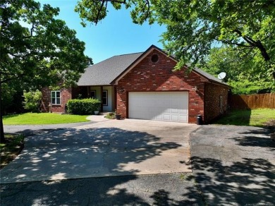 Lake Eufaula Home For Sale in Eufaula Oklahoma