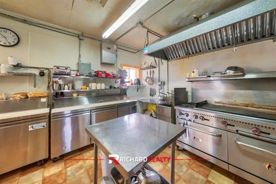 Experience a rare turnkey opportunity at Boysen Marina & - photo 23