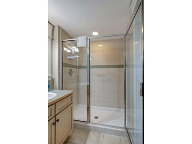 THIS BEAUTIFUL CORNER UNIT HAS BOTH BAY AND RESORT VIEWS! - photo 24