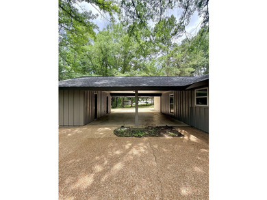 Welcome to this beautiful, completely renovated from top to - photo 25