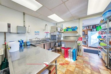 Experience a rare turnkey opportunity at Boysen Marina & - photo 25