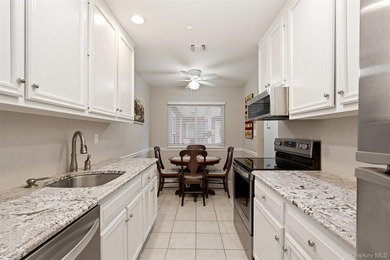 Bright 1 Bedroom Unit in the Highly-Desired Fairfield Saint - photo 6