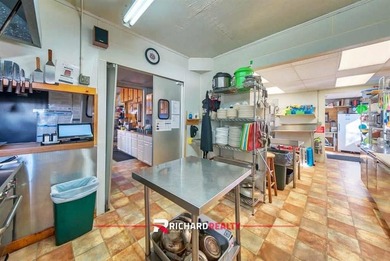Experience a rare turnkey opportunity at Boysen Marina & - photo 26