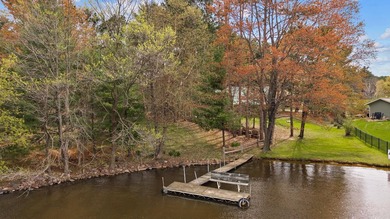 Welcome to your dream retreat on Lake Delton in the heart of - photo 3