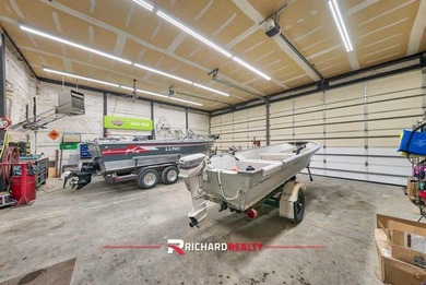 Experience a rare turnkey opportunity at Boysen Marina & - photo 39