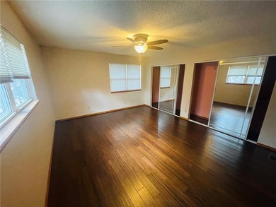 Enjoy beautiful Table Rock Lake with this very nice 3BR, 2 1/5 - photo 10