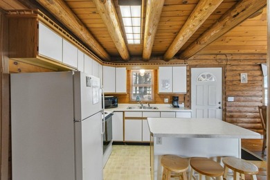 Welcome to your dream retreat on Lake Delton in the heart of - photo 10