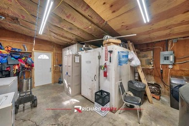 Experience a rare turnkey opportunity at Boysen Marina & - photo 43
