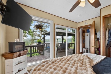 Wake up to breathtaking views of Greers Ferry Lake from the - photo 12
