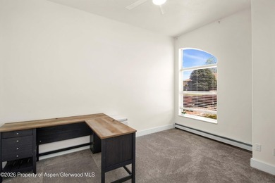 Unobstructed views! Positioned to capture sweeping mountain - photo 18