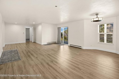 Unobstructed views! Positioned to capture sweeping mountain - photo 20