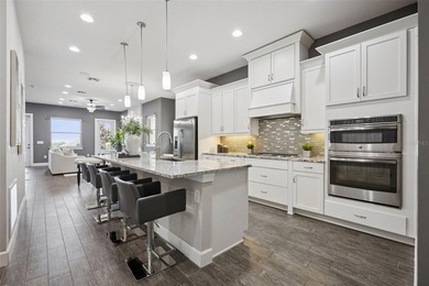 Luxury Living in Mount Dora! This extraordinary home flips the - photo 22