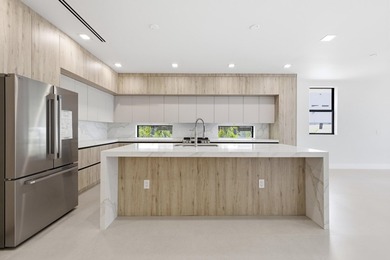 Introducing a newly built 3-bedroom, 3.5-bath luxury townhome in - photo 8