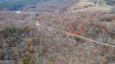 Twin Lake Lot For Sale in Crossville Tennessee