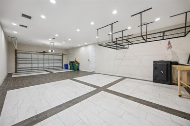 Luxury Living in Mount Dora! This extraordinary home flips the - photo 57