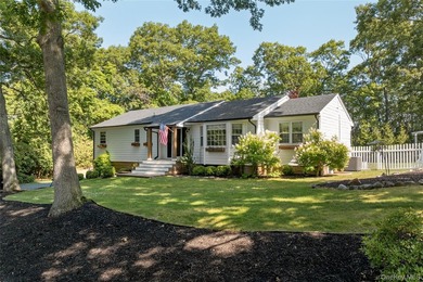 Welcome to this custom, fully renovated ranch offering 3 - photo 3