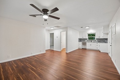 Investor opportunity! Don't miss your chance to own two homes - photo 4