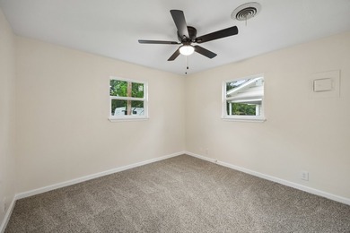 Investor opportunity! Don't miss your chance to own two homes - photo 8