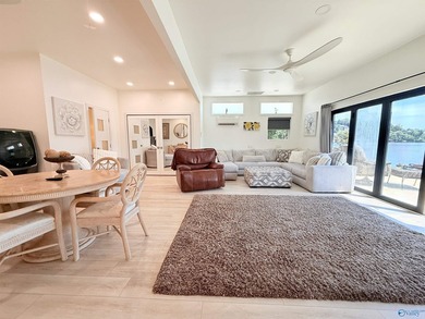 Lake life is Here... This beautifully updated 2 bed 3 bath home - photo 5