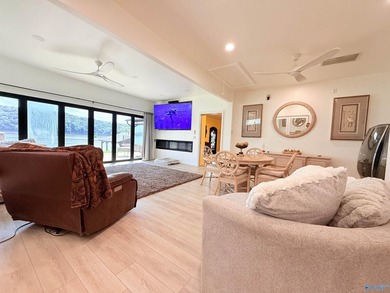 Lake life is Here... This beautifully updated 2 bed 3 bath home - photo 7