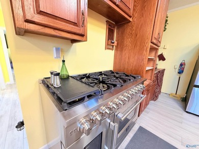 Lake life is Here... This beautifully updated 2 bed 3 bath home - photo 10