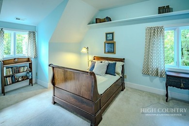 Affectionately known as *Mont Maison* this stunning contemporary - photo 28