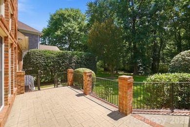 Welcome to this beautifully designed 3-bedroom, 3.5-bath home - photo 35