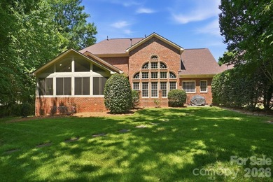 Welcome to this beautifully designed 3-bedroom, 3.5-bath home - photo 38