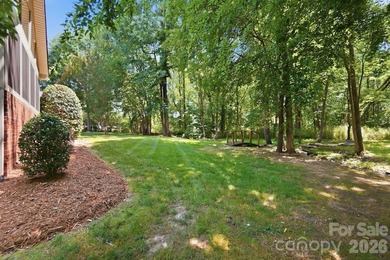 Welcome to this beautifully designed 3-bedroom, 3.5-bath home - photo 40