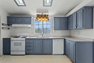 Welcome to your home in the desert! If peace, quiet and