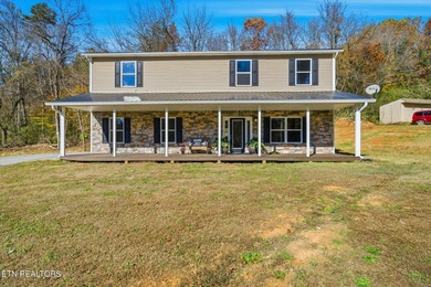 Melton Hill Lake Home For Sale in Knoxville Tennessee