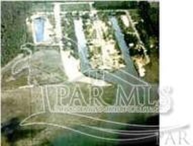 (private lake, pond, creek) Lot For Sale in Milton Florida