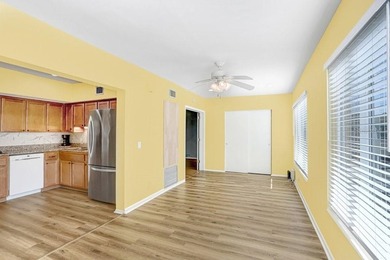 One or more photo(s) has been virtually staged. Welcome home to