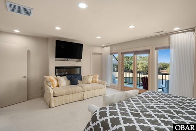 Bold in design and unmistakable in presence, this custom-built - photo 24