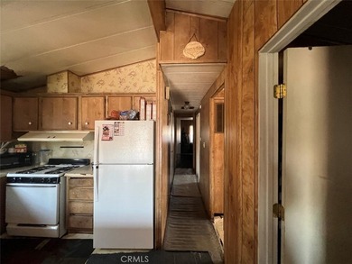 This unit manufactured by SKYLINE Built 1986, offers 2 bedrooms - photo 10