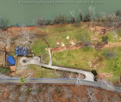 A rare opportunity to own one of the area's most distinctive - photo 25
