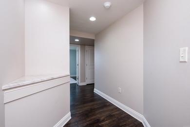 Welcome home to this charming 1BR/1BA corner unit at the Riviera - photo 8